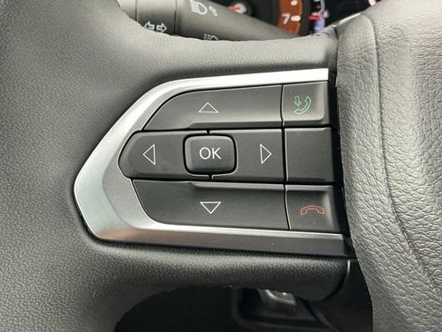 Used 2024 Jeep Compass Latitude AWD/4WD image 27