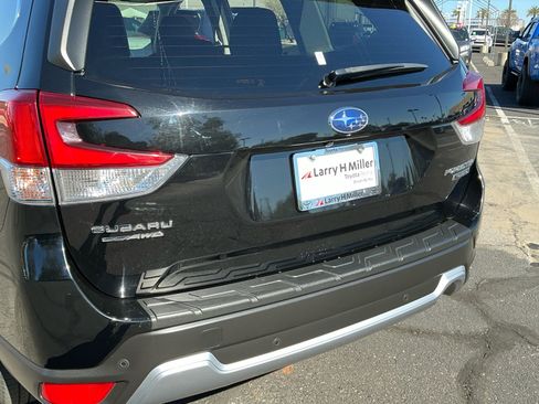 Used 2021 Subaru Forester Touring image 24