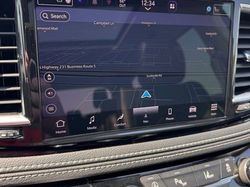 Used 2023 Chrysler Pacifica Limited FWD image 20