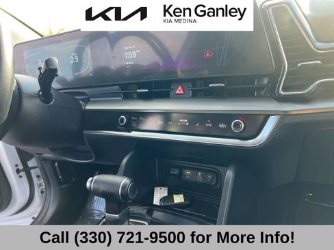 Certified 2025 Kia Sportage EX image 39