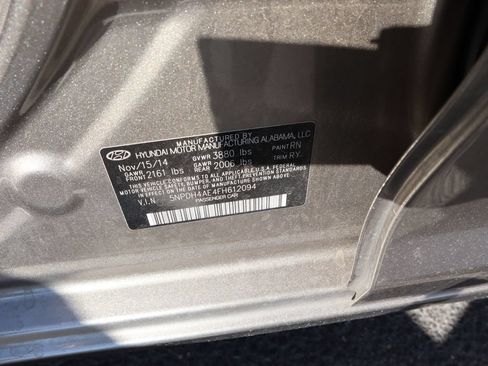 Used 2015 Hyundai Elantra SE w/ Option Group 03 FWD image 19