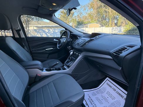 Used 2016 Ford Escape SE FWD image 15