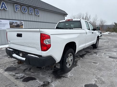Used 2018 Toyota Tundra SR image 3