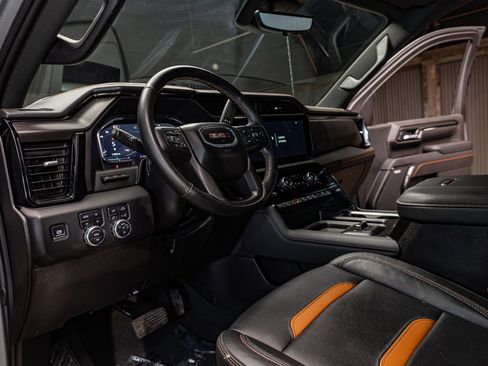 Used 2025 GMC Sierra 3500 AT4 w/ AT4 Premium Plus Package image 16