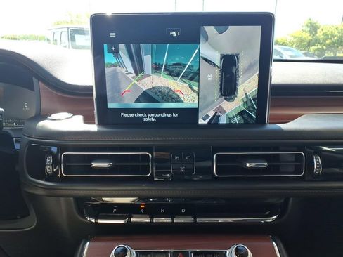 Used 2022 Lincoln Aviator Reserve w/ Equipment Group 201A AWD/4WD image 22