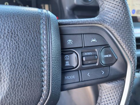 Certified 2025 Toyota Tacoma SR5 image 27