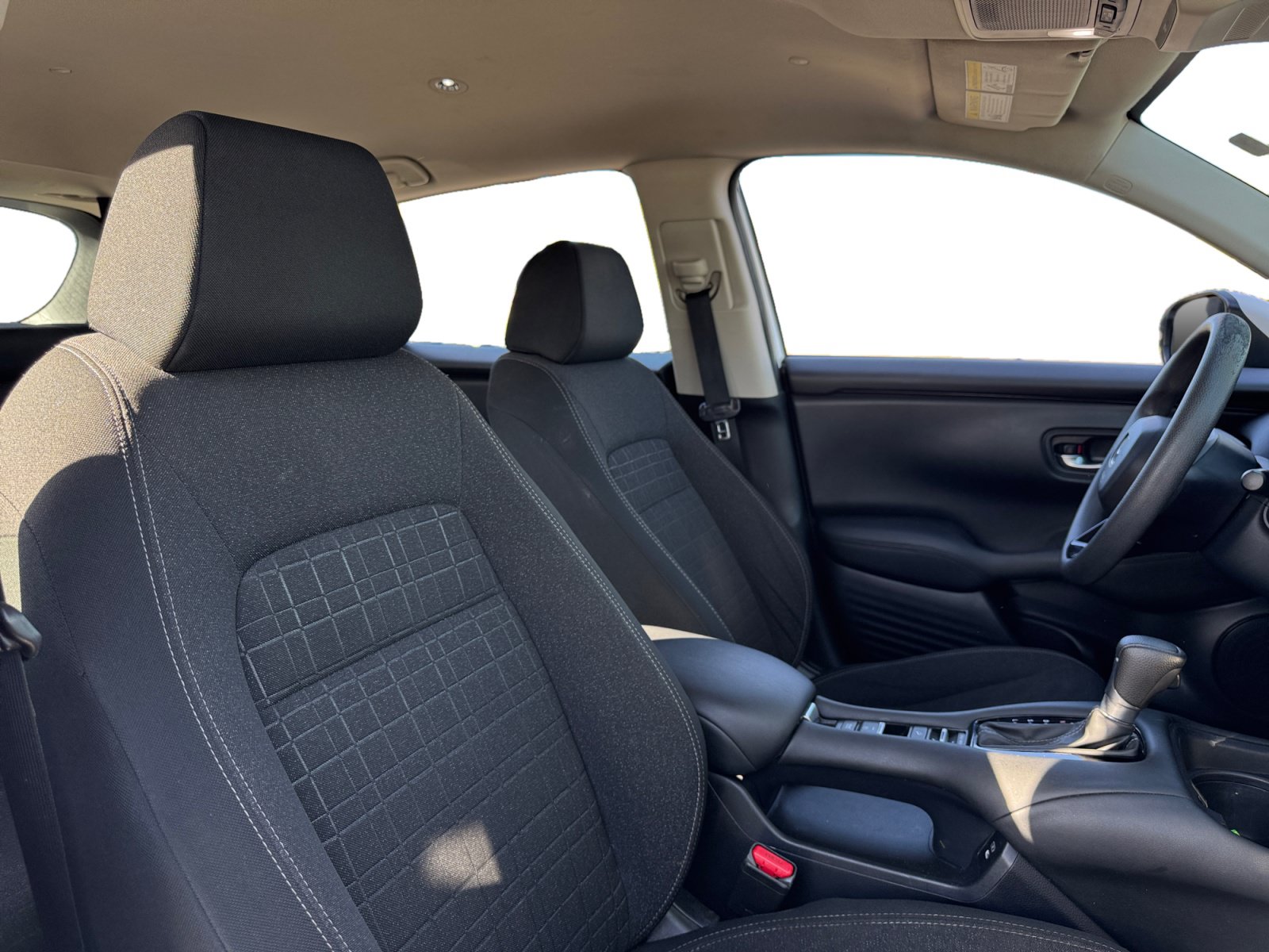 Used 2024 Honda HR-V LX image 15