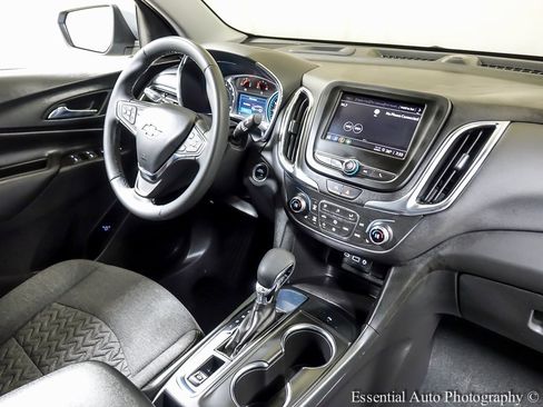 Certified 2024 Chevrolet Equinox LT w/ LPO, Floor Liner Package image 24