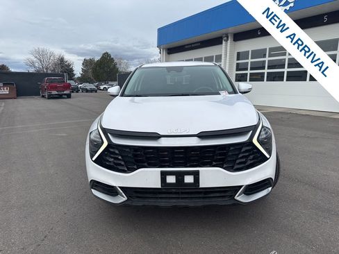 Used 2024 Kia Sportage EX image 2