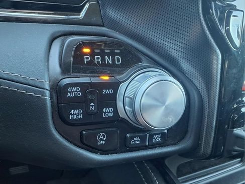 Used 2024 RAM 1500 Limited AWD/4WD image 35