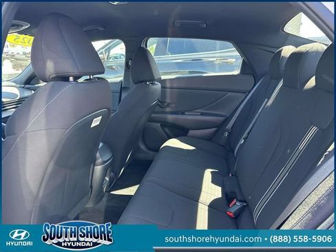 Certified 2025 Hyundai Elantra SEL w/ Cargo Package FWD image 12