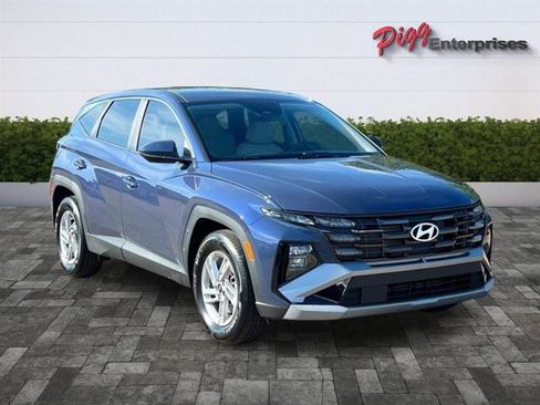 Used 2025 Hyundai Tucson SE FWD image 6