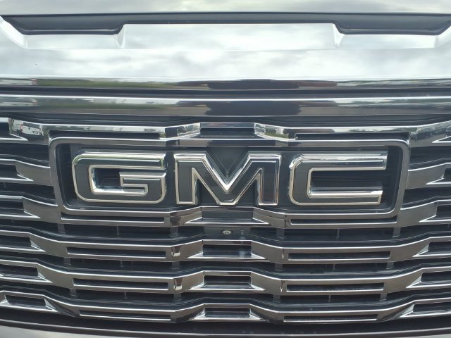 Used 2023 GMC Sierra 1500 Denali Ultimate AWD/4WD image 12