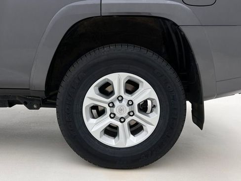 Used 2023 Toyota 4Runner SR5 Premium w/ Moonroof Package RWD image 27
