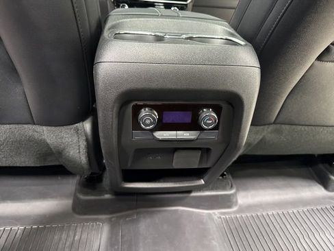 Used 2026 Chevrolet Traverse Z71 AWD/4WD image 28
