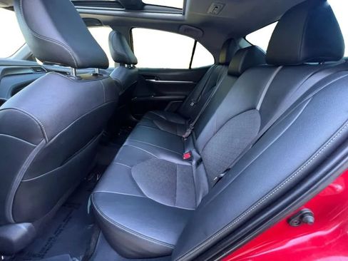 Used 2021 Toyota Camry XSE FWD image 13