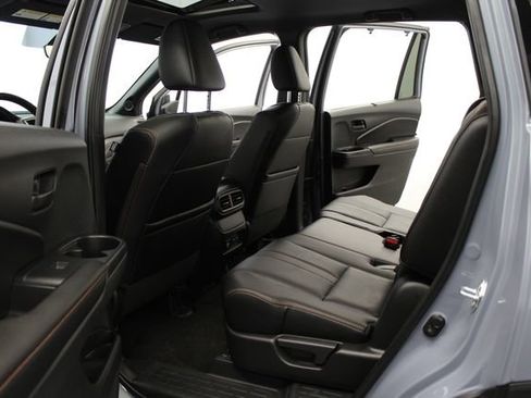 Used 2024 Honda Passport TrailSport image 23