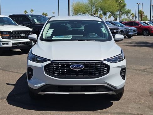 New 2025 Ford Escape SE w/ PHEV Premium Package image 2