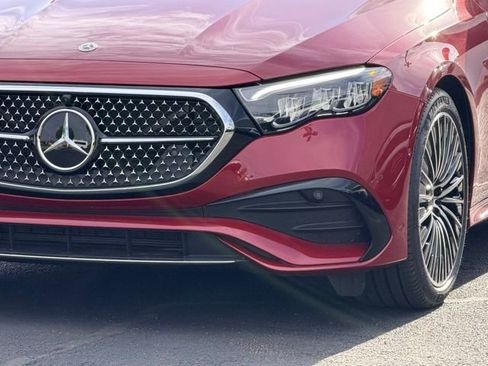 New 2026 Mercedes-Benz E 350 4MATIC Sedan image 2