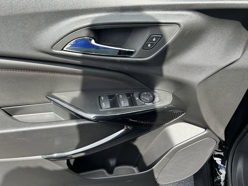 New 2026 Chevrolet Trax RS w/ Sunroof Package FWD image 20
