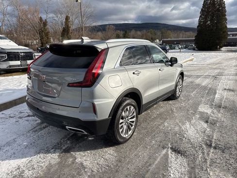Used 2024 Cadillac XT4 Premium Luxury AWD/4WD image 14