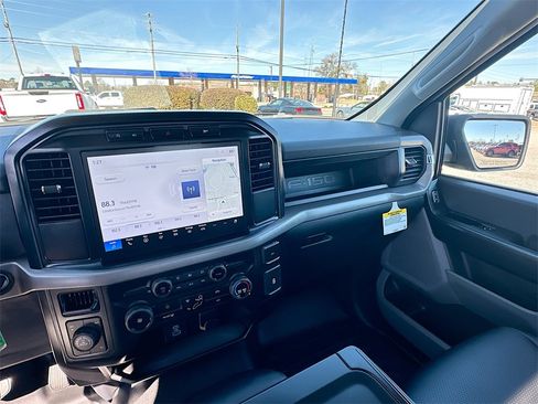 Used 2024 Ford F150 XL w/ Equipment Group 103A High image 18