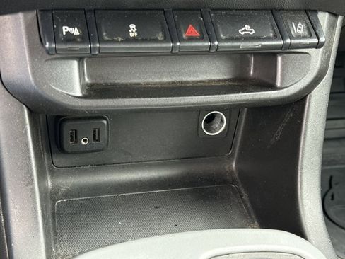 Used 2021 Chevrolet Colorado LT w/ Fleet Safety Package image 21