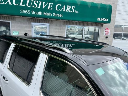 Used 2023 Jeep Grand Wagoneer Series II image 9