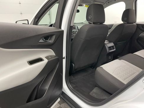 Used 2024 Chevrolet Equinox LS w/ LS Convenience Package FWD image 33