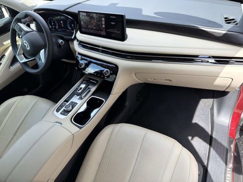 Used 2024 INFINITI QX60 Sensory w/ Vision Package AWD/4WD image 13