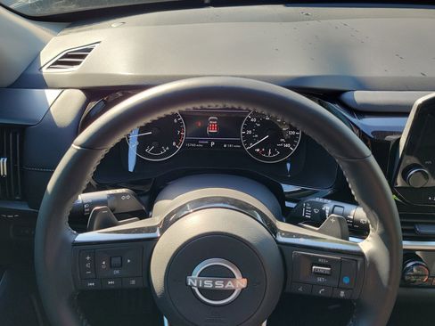 Certified 2025 Nissan Pathfinder SL w/ Cargo Package FWD image 21