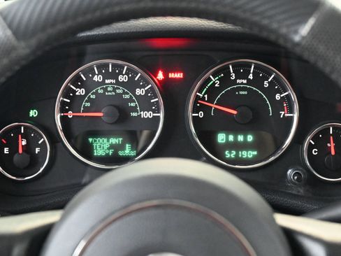 Used 2018 Jeep Wrangler Unlimited Rubicon w/ Cold Weather Group image 26