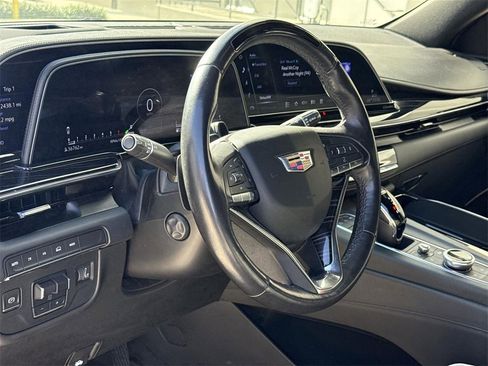 Used 2023 Cadillac Escalade ESV Sport image 9