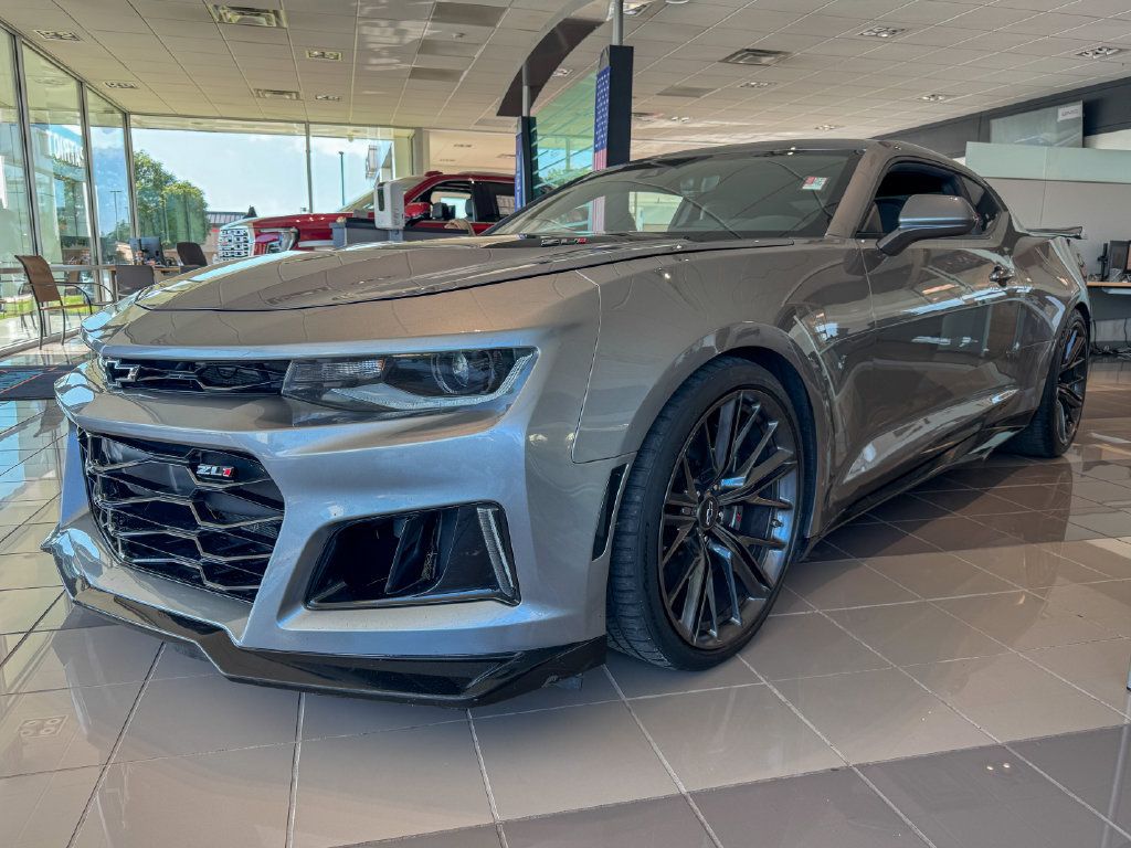 Used 2022 Chevrolet Camaro ZL1 RWD image 6