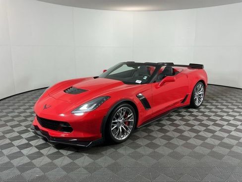 Used 2015 Chevrolet Corvette Z06 w/ 3LZ Preferred Equipment Group RWD image 2