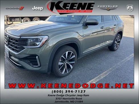 Used 2025 Volkswagen Atlas Cross Sport SEL Premium R-Line image 1
