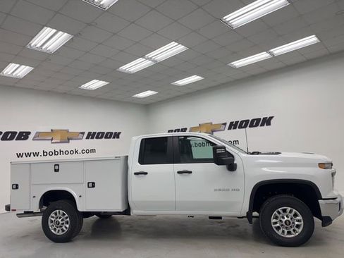 New 2026 Chevrolet Silverado 2500 W/T w/ WT Convenience Package RWD image 4