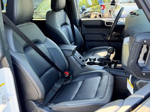 New 2026 Ford Bronco Outer Banks AWD/4WD image 5