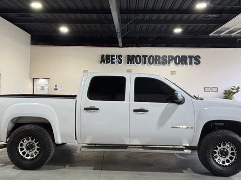 Used 2007 GMC Sierra 1500 SLE w/ SLE/SLT Trailering Package RWD image 7