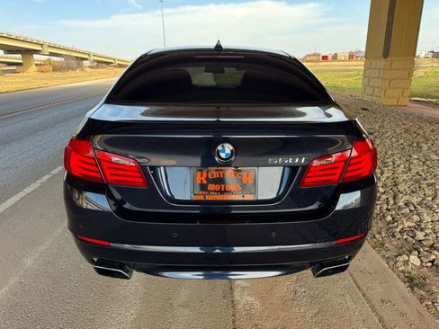 Used 2013 BMW 550i Sedan image 4