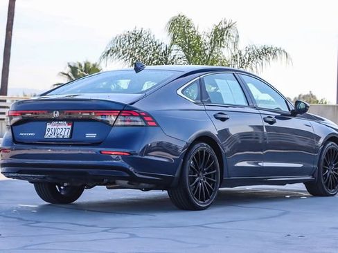 Used 2025 Honda Accord Touring image 8