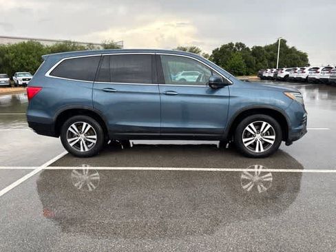 Used 2017 Honda Pilot EX image 6