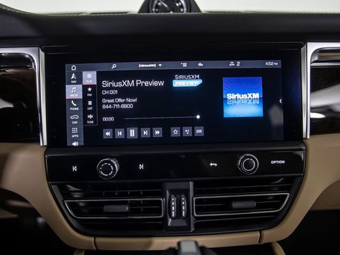 Used 2023 Porsche Macan S AWD/4WD image 25