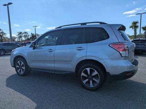 Used 2018 Subaru Forester 2.5i Premium image 6