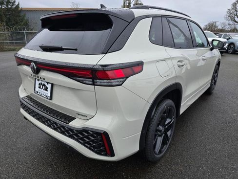 New 2026 Volkswagen Tiguan SE R-Line image 4