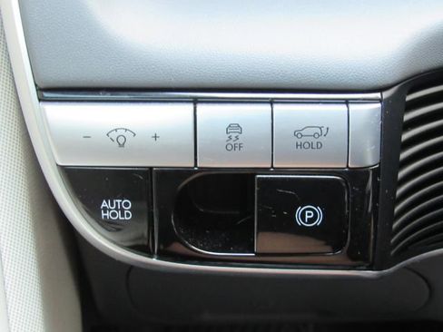 Used 2023 Hyundai Ioniq 5 Limited image 41