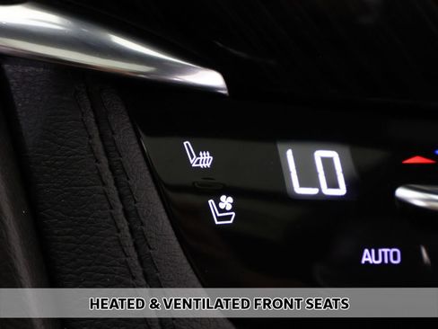 Used 2023 Cadillac XT6 Premium Luxury AWD/4WD image 8