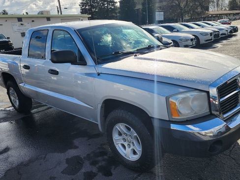 Used 2005 Dodge Dakota SLT w/ Trailer Tow Group image 8