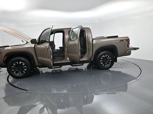 Used 2023 Nissan Frontier PRO-4X w/ Technology Package image 57
