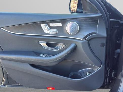 Used 2022 Mercedes-Benz E 350 Sedan image 11